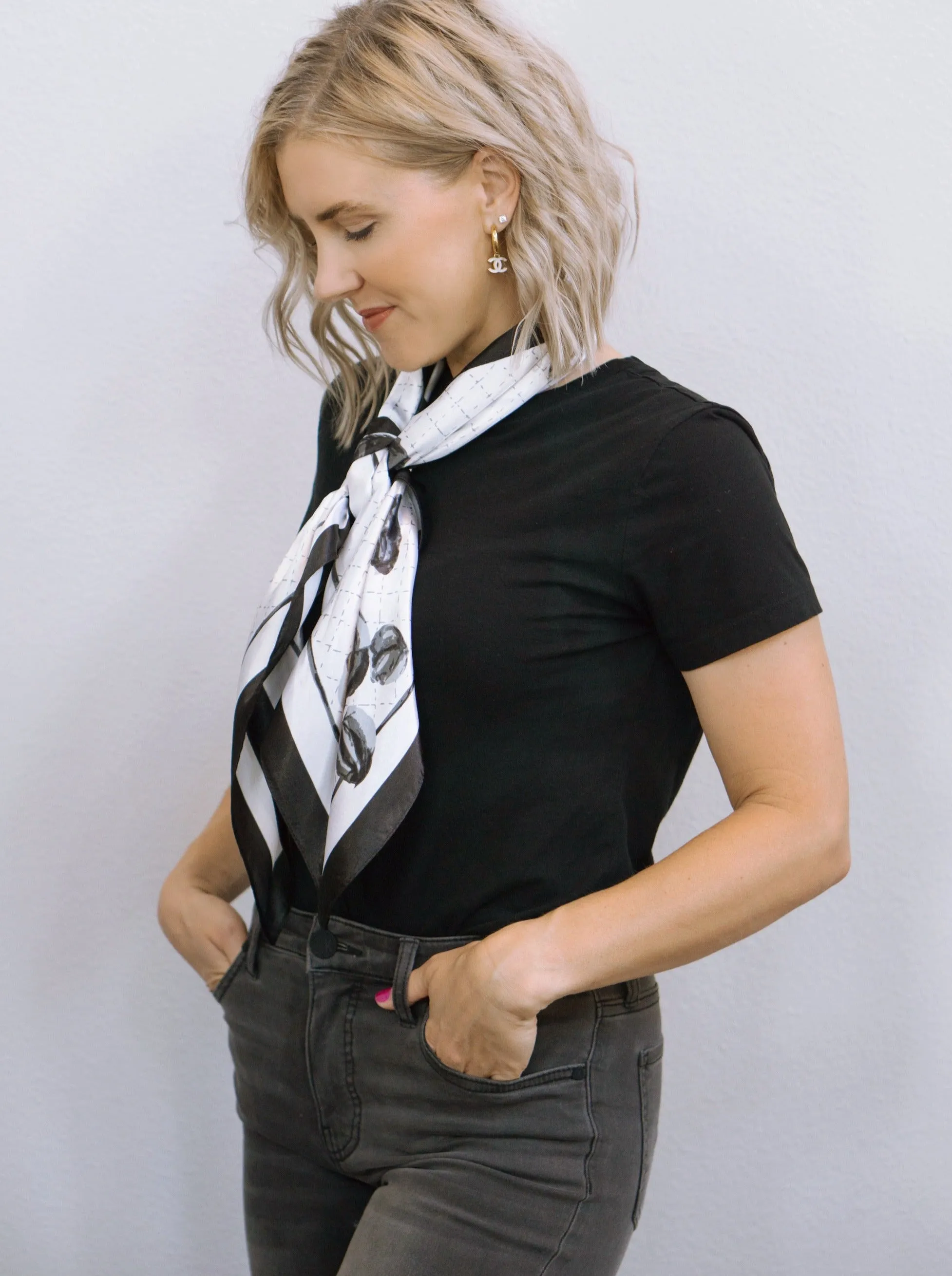 CAMILLE SCARF IN BLACK & WHITE
