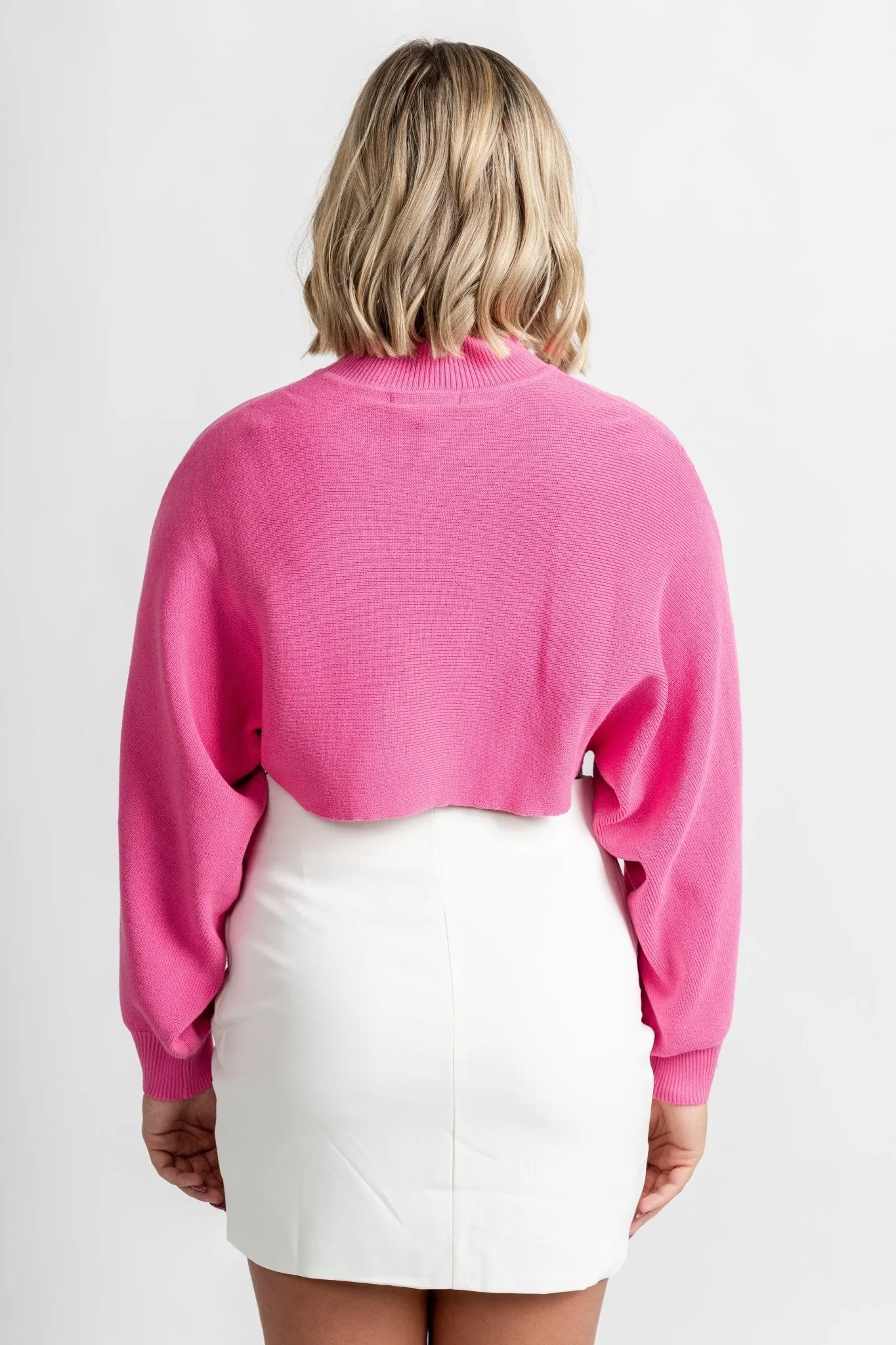 Cropped long sleeve sweater dark pink