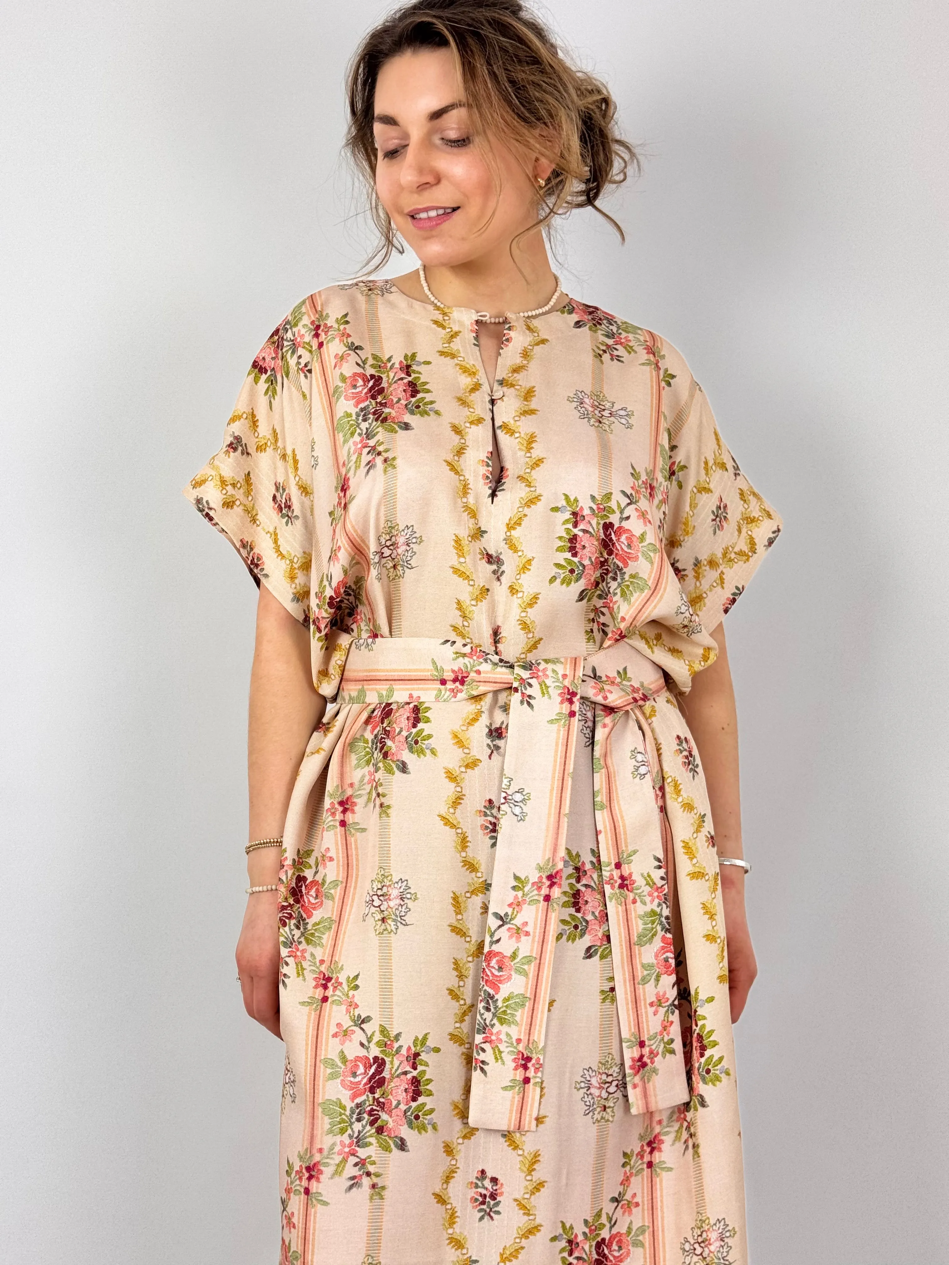 Tapis Noir Clara Dress Beige