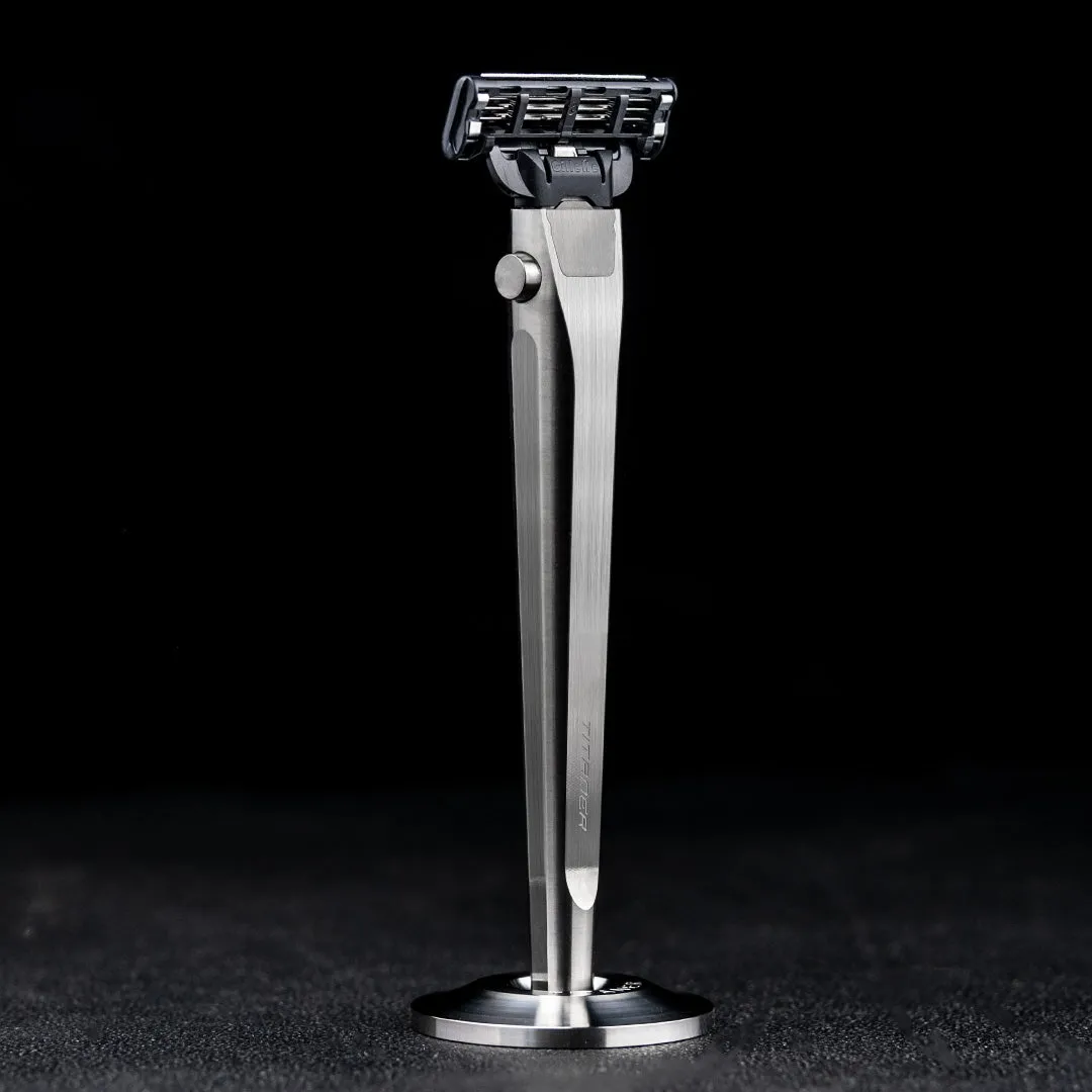 Titanium 3-layer Razor