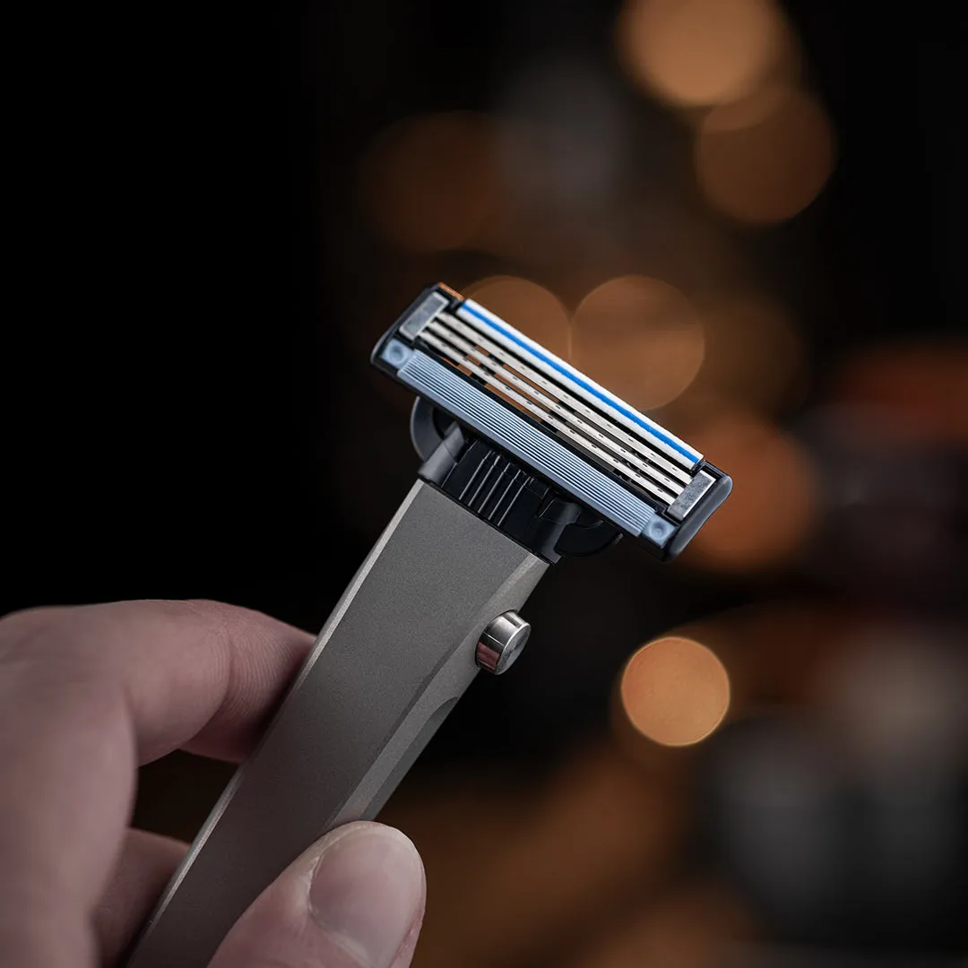 Titanium 3-layer Razor