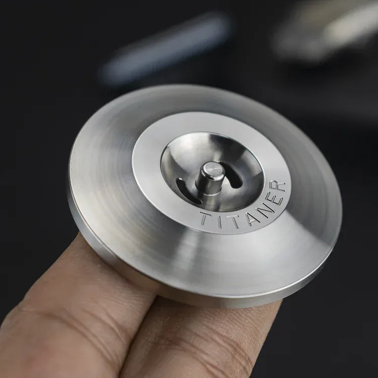 Titanium 3-layer Razor
