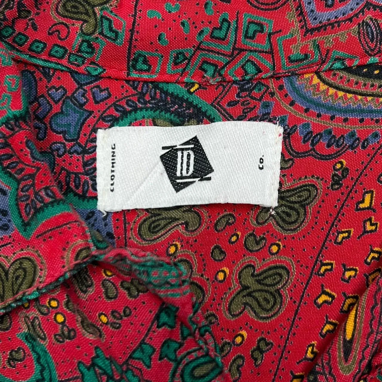 Vintage ID CLOTHING CO Crazy Abstract Paisley Patterned Short Sleeve Polyester Shirt